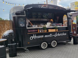 Hessen meets Schwaben retro Foodtrailer in Frankfurt am Main